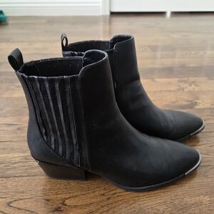 Bershka Black Ankle Booties with Elastic Detail And Metallic Trim Accent  37/ 7